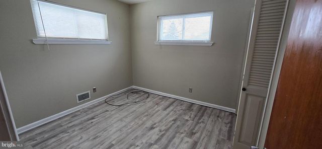 2463 S LUMBER ST, Allentown, PA 18102