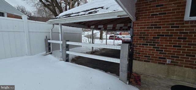 2463 S LUMBER ST, Allentown, PA 18102