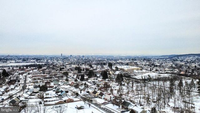 2463 S LUMBER ST, Allentown, PA 18102