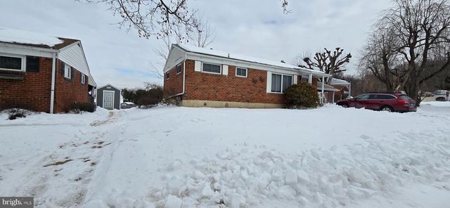 2463 S LUMBER ST, Allentown, PA 18102