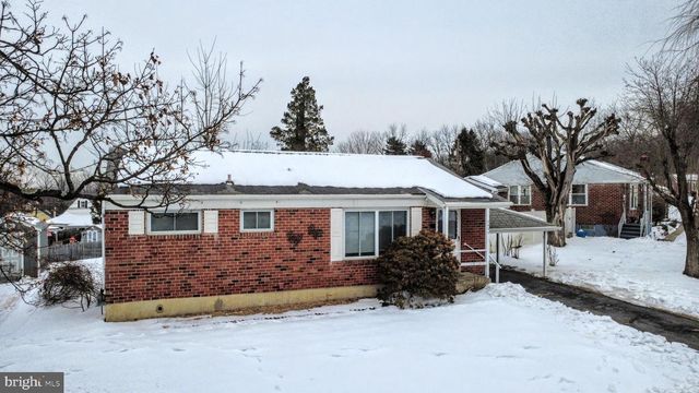 2463 S LUMBER ST, Allentown, PA 18102