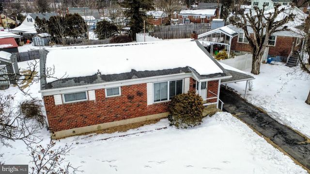 2463 S LUMBER ST, Allentown, PA 18102