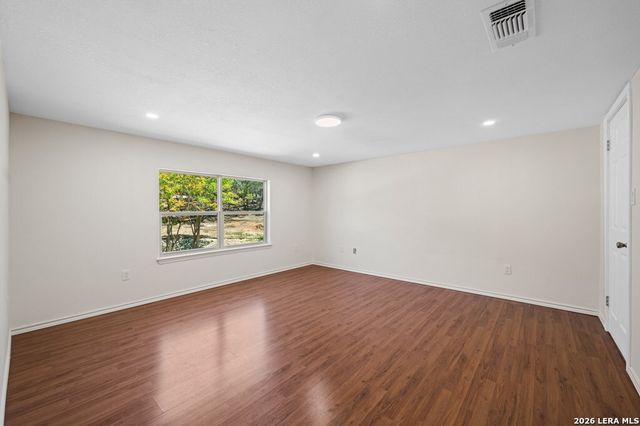 2180 Medina Hwy, Kerrville, TX 78028