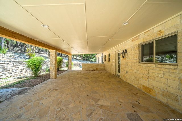 2180 Medina Hwy, Kerrville, TX 78028