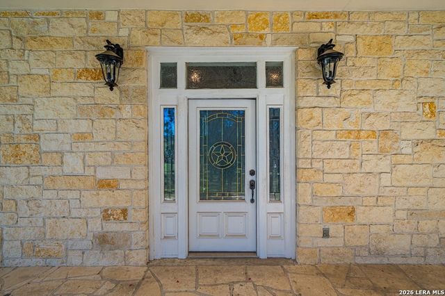 2180 Medina Hwy, Kerrville, TX 78028