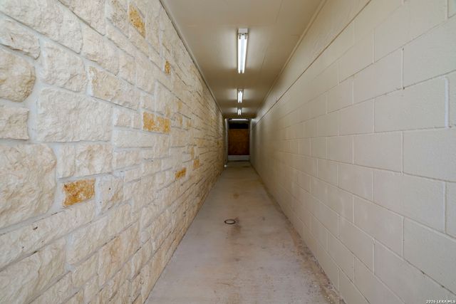 2180 Medina Hwy, Kerrville, TX 78028