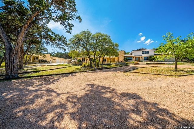2180 Medina Hwy, Kerrville, TX 78028