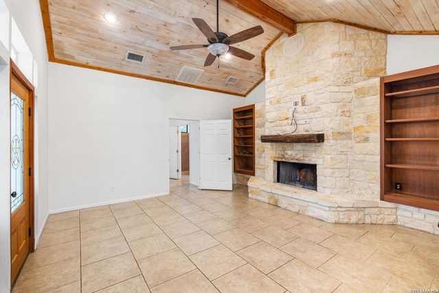 2180 Medina Hwy, Kerrville, TX 78028