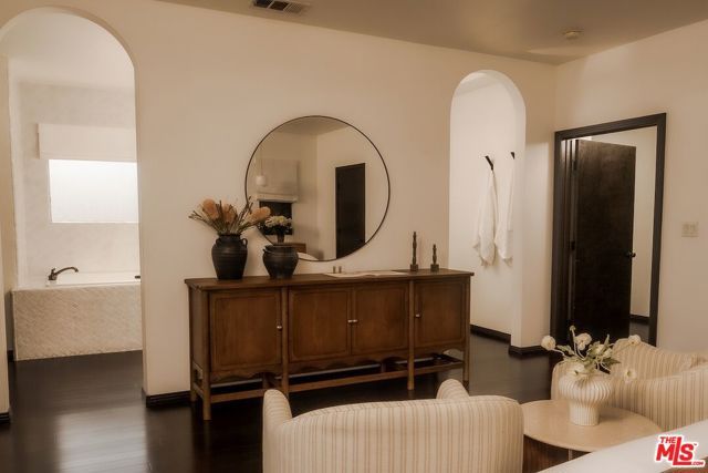 2924 Yale Avenue, Marina Del Rey, CA 90292