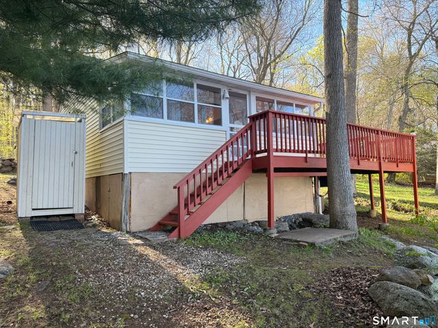 19 Lakeview Drive, Colchester, CT 06415