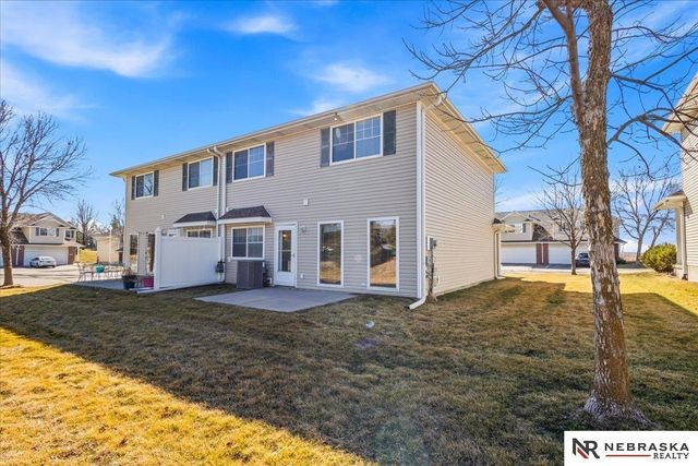 5644 NW 14TH Street, Lincoln, NE 68521