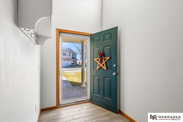 5644 NW 14TH Street, Lincoln, NE 68521