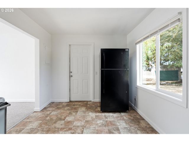 9201 Se 77TH Ct, Portland, OR 97206