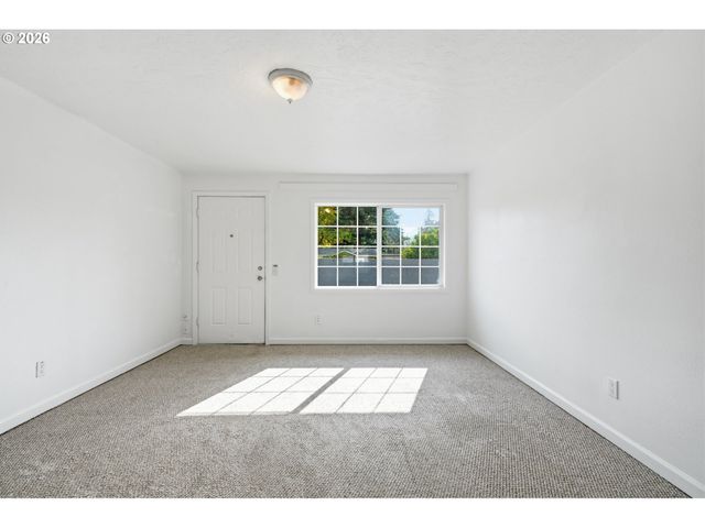 9201 Se 77TH Ct, Portland, OR 97206