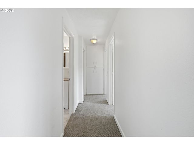 9201 Se 77TH Ct, Portland, OR 97206