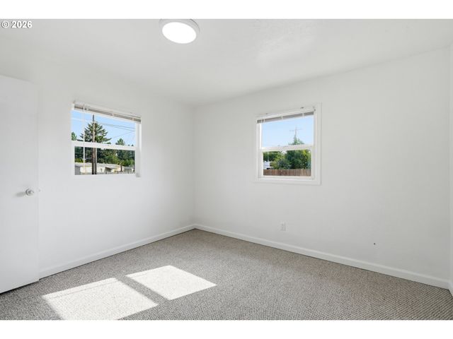 9201 Se 77TH Ct, Portland, OR 97206