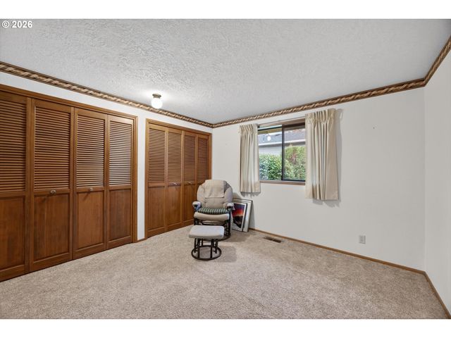 8050 Sw 103RD Ave, Beaverton, OR 97008