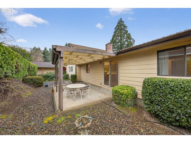 8050 Sw 103RD Ave, Beaverton, OR 97008