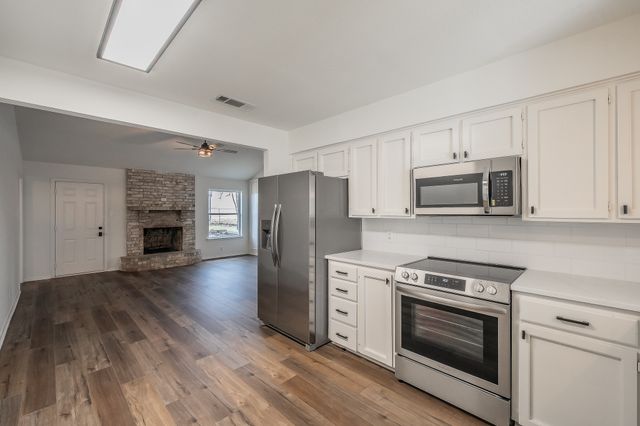 709 Blue Meadow Drive, Azle, TX 76020