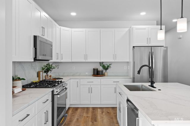 2109 S Pacific St, Boise, ID 83705