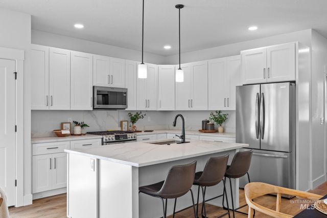 2109 S Pacific St, Boise, ID 83705