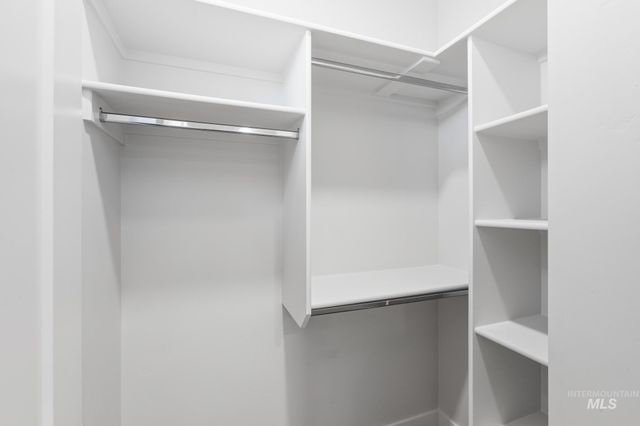 2109 S Pacific St, Boise, ID 83705