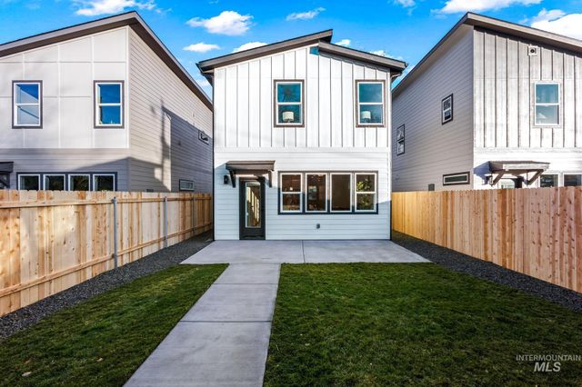 2109 S Pacific St, Boise, ID 83705