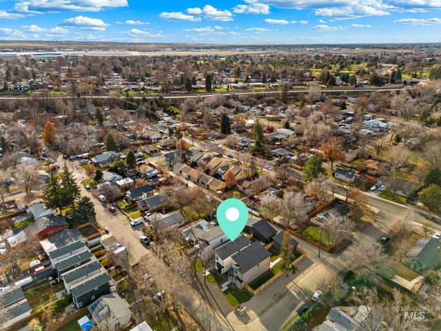 2109 S Pacific St, Boise, ID 83705