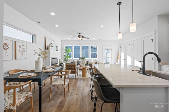 2109 S Pacific St, Boise, ID 83705