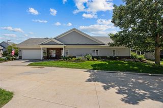 41 Colwyn Court, Iowa City, IA 52245