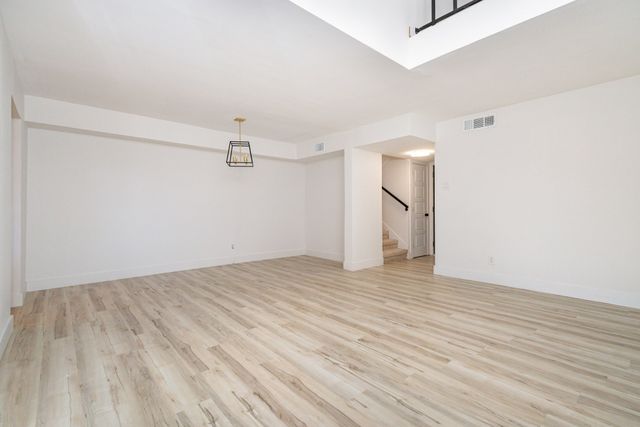4140 Towngate Boulevard, Garland, TX 75041