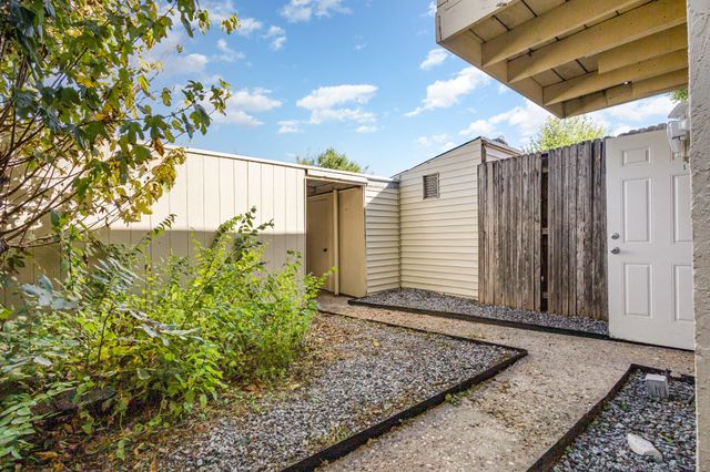 4140 Towngate Boulevard, Garland, TX 75041