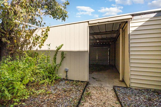 4140 Towngate Boulevard, Garland, TX 75041