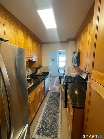2625 Park Avenue 11P, Bridgeport, CT 06604