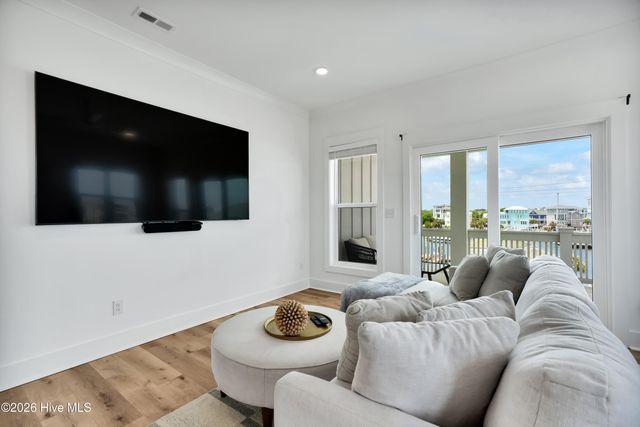 506 Canal Drive 2, Carolina Beach, NC 28428