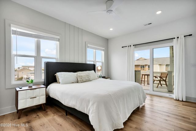 506 Canal Drive 2, Carolina Beach, NC 28428