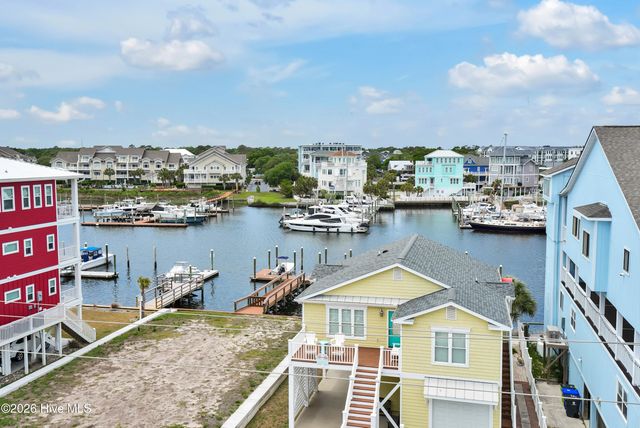 506 Canal Drive 2, Carolina Beach, NC 28428