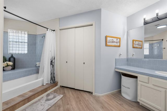 2098 Cedar Creek Road, Hearne, TX 77859