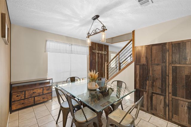 2098 Cedar Creek Road, Hearne, TX 77859