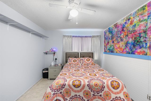 2098 Cedar Creek Road, Hearne, TX 77859