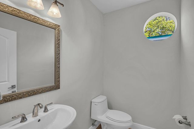 1419 NE 4th Place, Fort Lauderdale, FL 33301