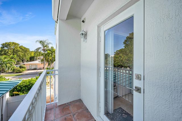 1419 NE 4th Place, Fort Lauderdale, FL 33301