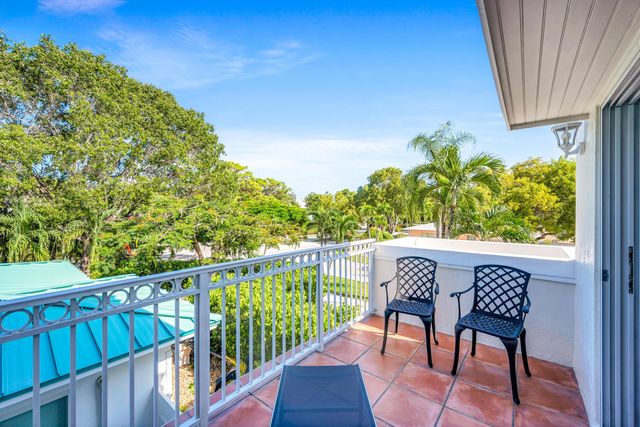 1419 NE 4th Place, Fort Lauderdale, FL 33301
