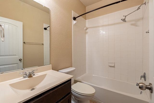 2880 Donnell DR 2702, Round Rock, TX 78664