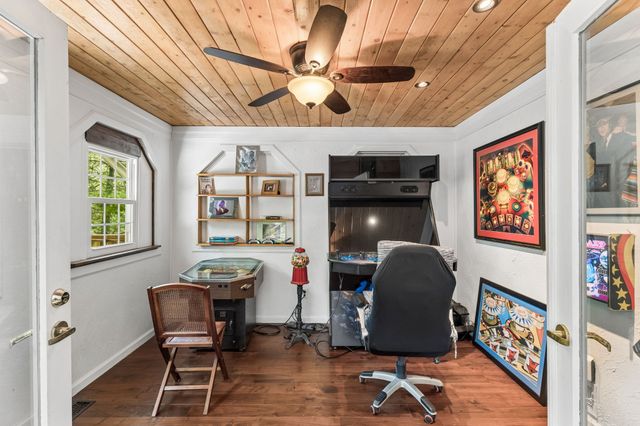 3031 Blue Buck Creek Rd, Duck River, TN 38454