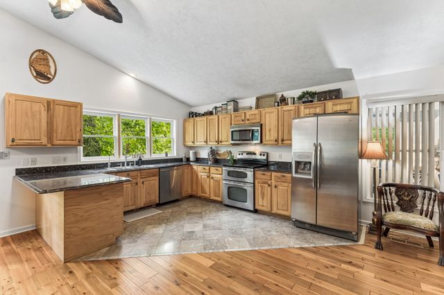 3031 Blue Buck Creek Rd, Duck River, TN 38454