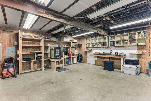 3031 Blue Buck Creek Rd, Duck River, TN 38454