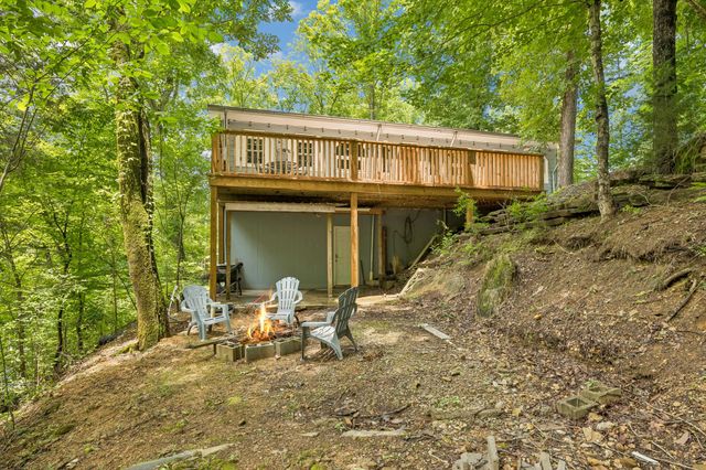 3031 Blue Buck Creek Rd, Duck River, TN 38454
