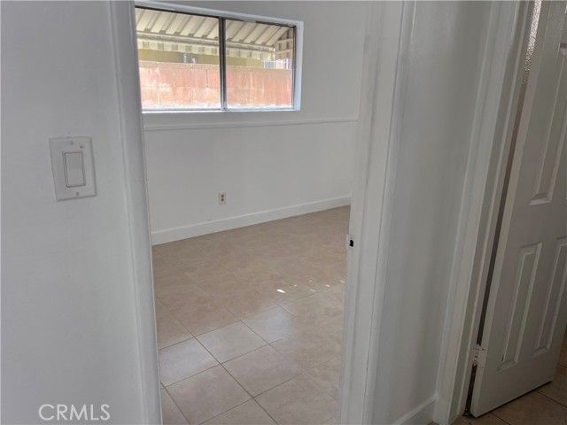 8954 S Gate, South Gate, CA 90280