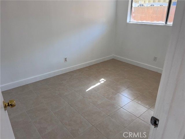 8954 S Gate, South Gate, CA 90280